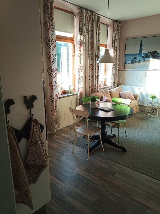 Zur Friedrichsruh Bed & Breakfast Oelsnitz  Exterior foto